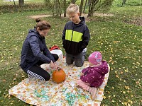 Dýňování a podzimní stezka s rodiči - obrázek číslo: 16
