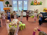 Listopad ve školce - obrázek číslo: 76