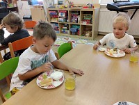 Paní kuchařky se o nás starají - obrázek číslo: 5