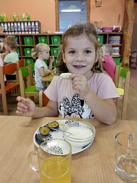 Paní kuchařky se o nás starají - obrázek číslo: 6