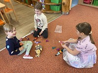 Duben v naší školce - obrázek číslo: 98