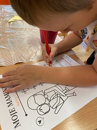 Květen v naší školce - obrázek číslo: 21