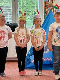 Pasování prvňáčků a vystoupení školky - obrázek číslo: 3