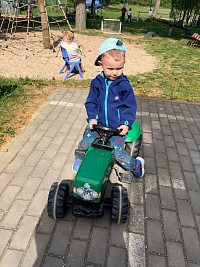 Květen v naší školce - obrázek číslo: 35