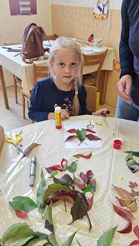 ŠD - tvoříme zvířátka z listí - obrázek číslo: 3