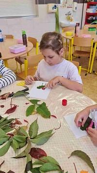 ŠD - tvoříme zvířátka z listí - obrázek číslo: 8