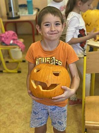 ŠD - Dlabání dýní - obrázek číslo: 6
