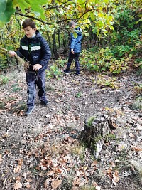 Za skřítky do lesa - 2.a 3.třída - obrázek číslo: 10