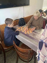 ŠD - Hraní pexesa se seniory - obrázek číslo: 5