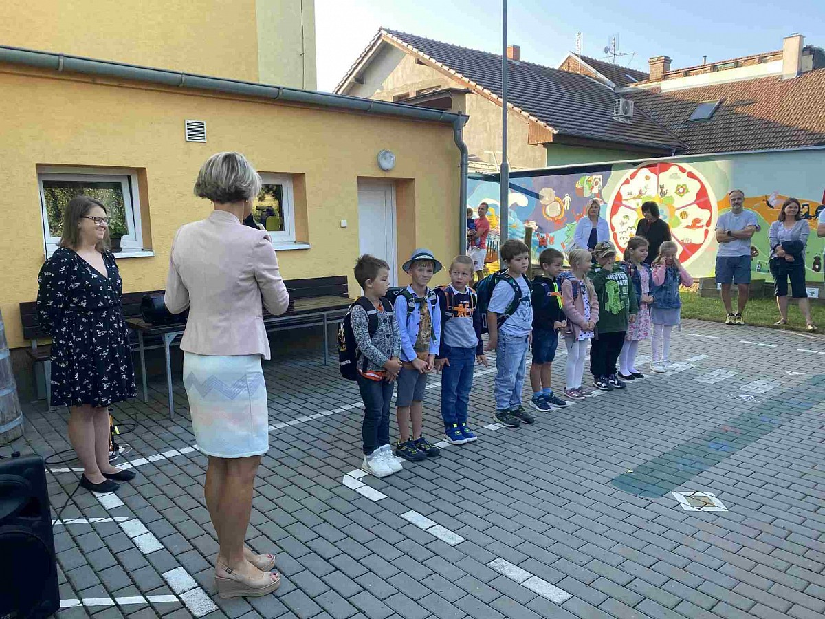 První školní den - obrázek: 10.jpg
