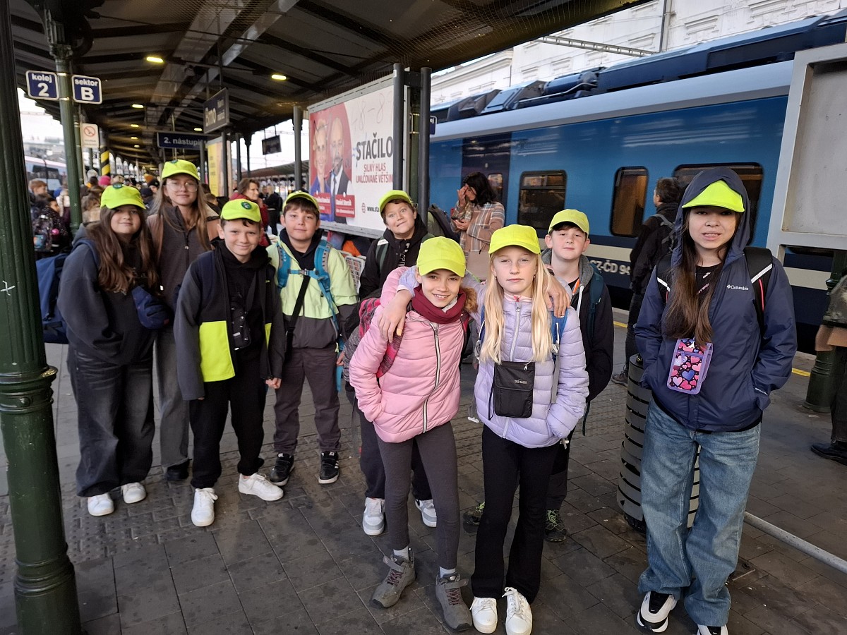 Literárně-vlastivědná exkurze Praha - obrázek: 20250930_070020.jpg