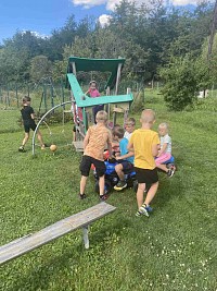 ŠD - hrajeme si na hřišti - obrázek číslo: 3