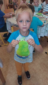 ŠD - tvoření hrušek - obrázek číslo: 18