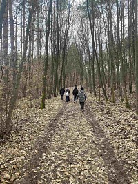 ŠD - výlet na Karhánek - stavění domečku - obrázek číslo: 7