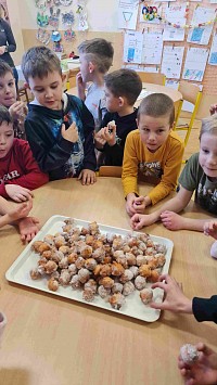 ŠD - Pečení koblihů - obrázek číslo: 14