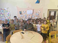 ŠD - pletení pomlázky s panem Peškou - obrázek číslo: 1