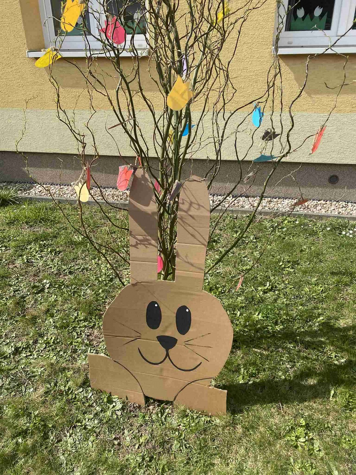 ŠD - zdobení plotu vajíčky - obrázek: 1.jpg