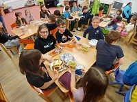 Noc s Andersenem 2.část - obrázek číslo: 7