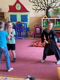 ŠD - čarodějnické odpoledne v lese a družině - obrázek číslo: 11