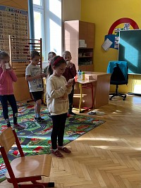 1. třída - pasování na čtenáře - obrázek číslo: 2