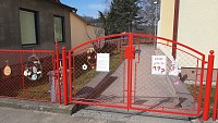 Školní plot a jarní dílničky - obrázek číslo: 3